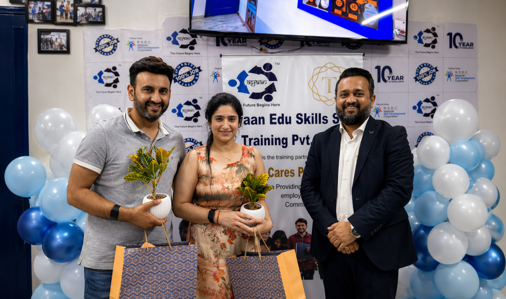 Training kit distribution to candidates at Ayaan Edu Skills CSR event